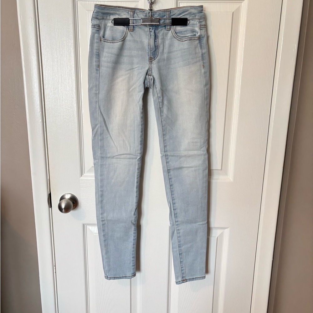 American Eagle Light Wash Jegging